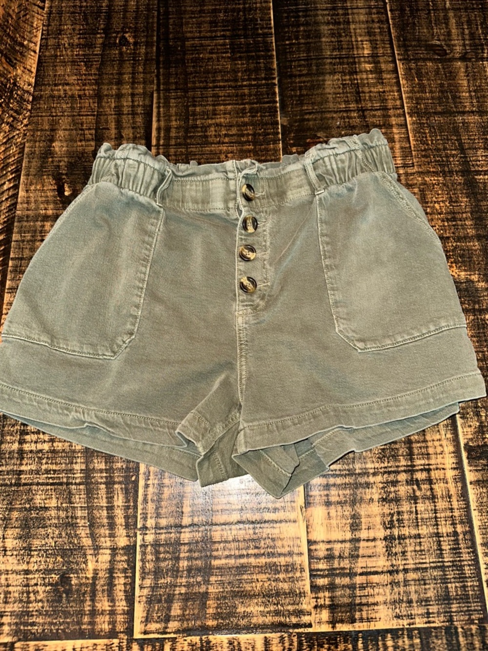 American Eagle Olive Green Mom Shorts size 10